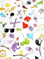 Immagine di DOBBLE Dobble Classic Blister Eco, Versione Mini, Divertente Gioco di Carte per Tutta la Famiglia, 5 mini giochi, 2-8 Giocatori